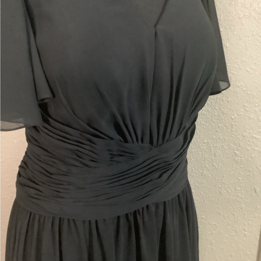 Elegant Black Women's Dress - Picture 3 of 6